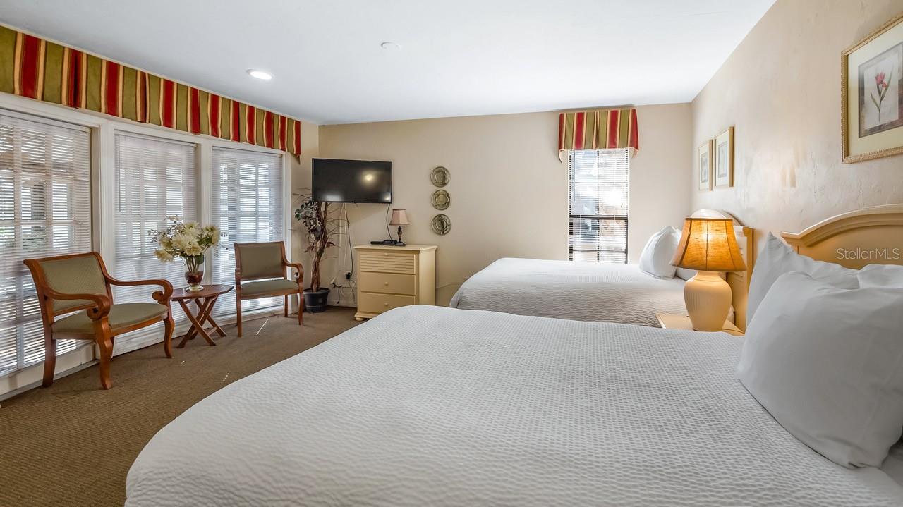 HOWEY MISSION SANTA CRUZ CONDO - Residential