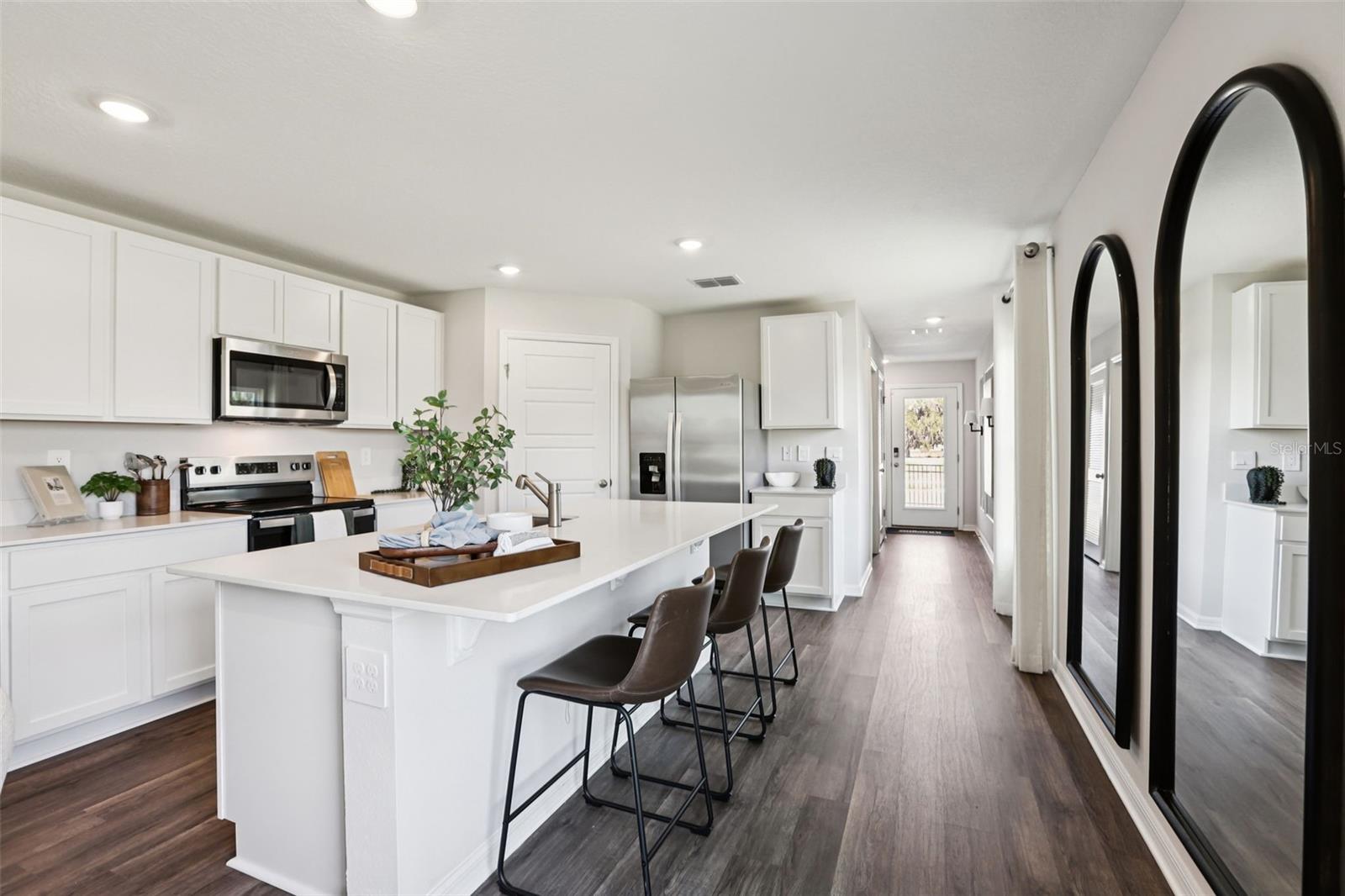 MAGNOLIA POINTE - Residential