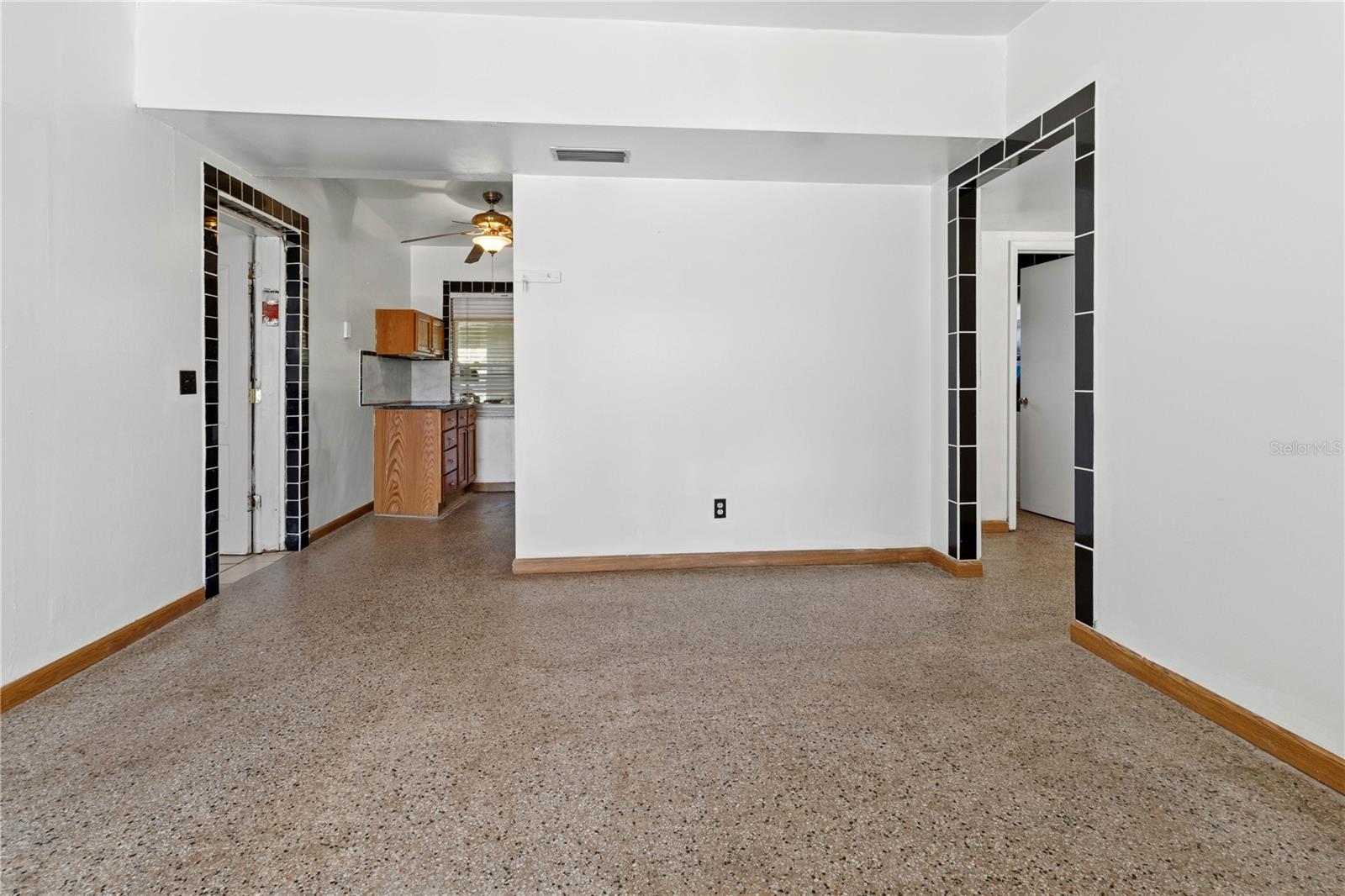 EDGEWOOD PARK - Residential