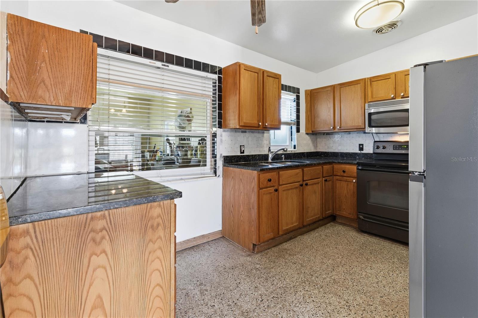 EDGEWOOD PARK - Residential