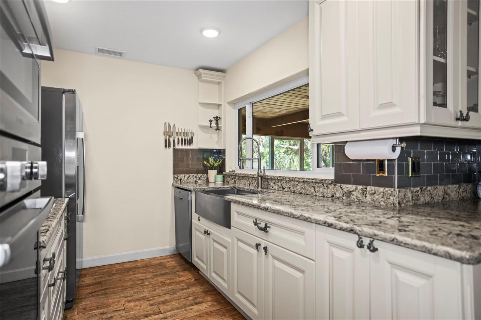 JUNGLE SHORES - Residential