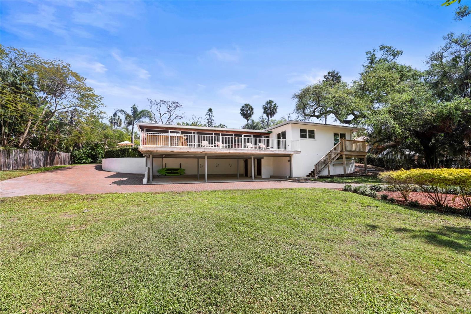 JUNGLE SHORES - Residential