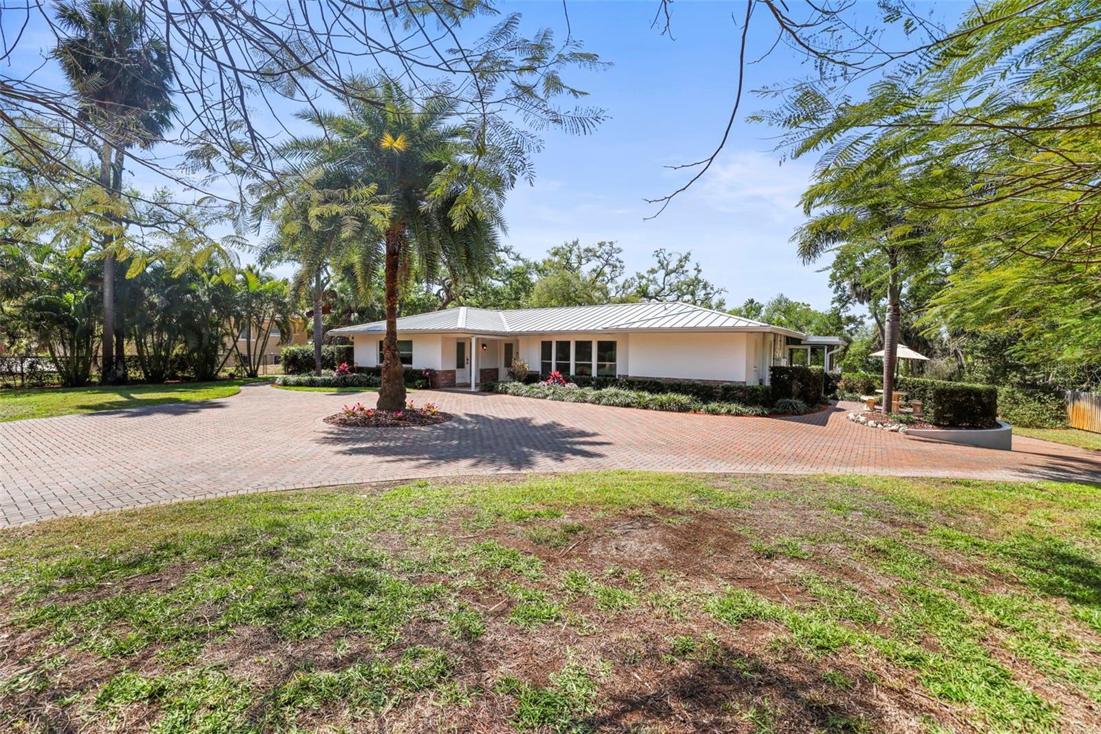 JUNGLE SHORES - Residential