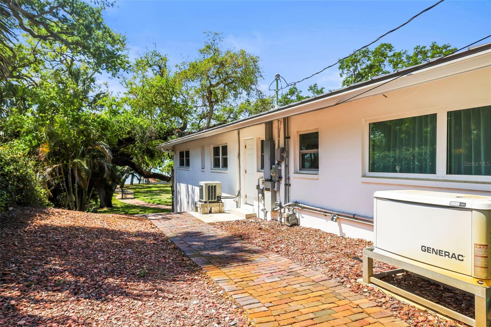 JUNGLE SHORES - Residential