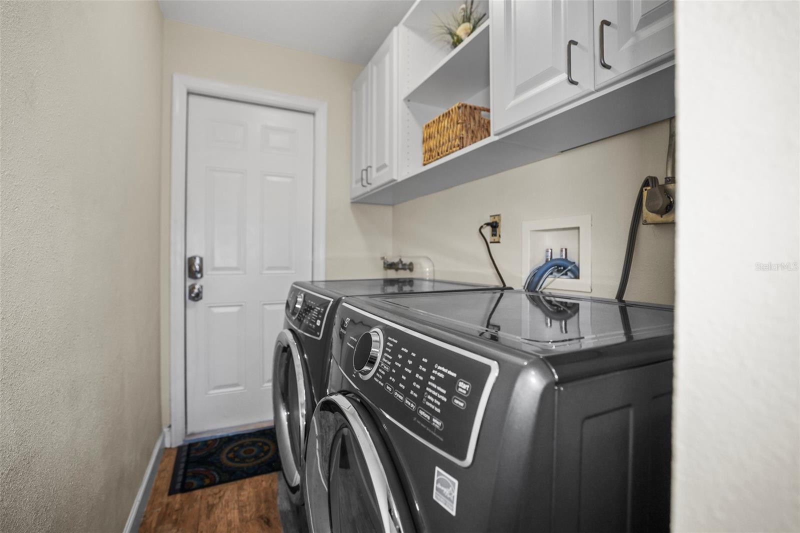 JUNGLE SHORES - Residential