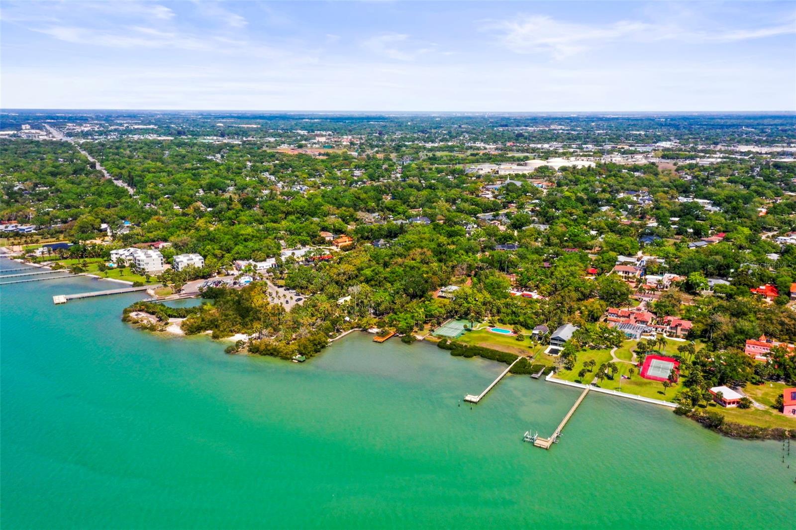 JUNGLE SHORES - Residential