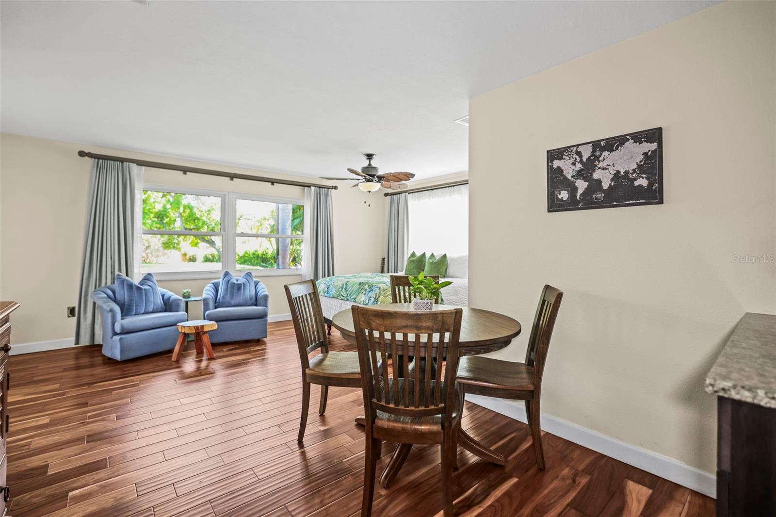 JUNGLE SHORES - Residential