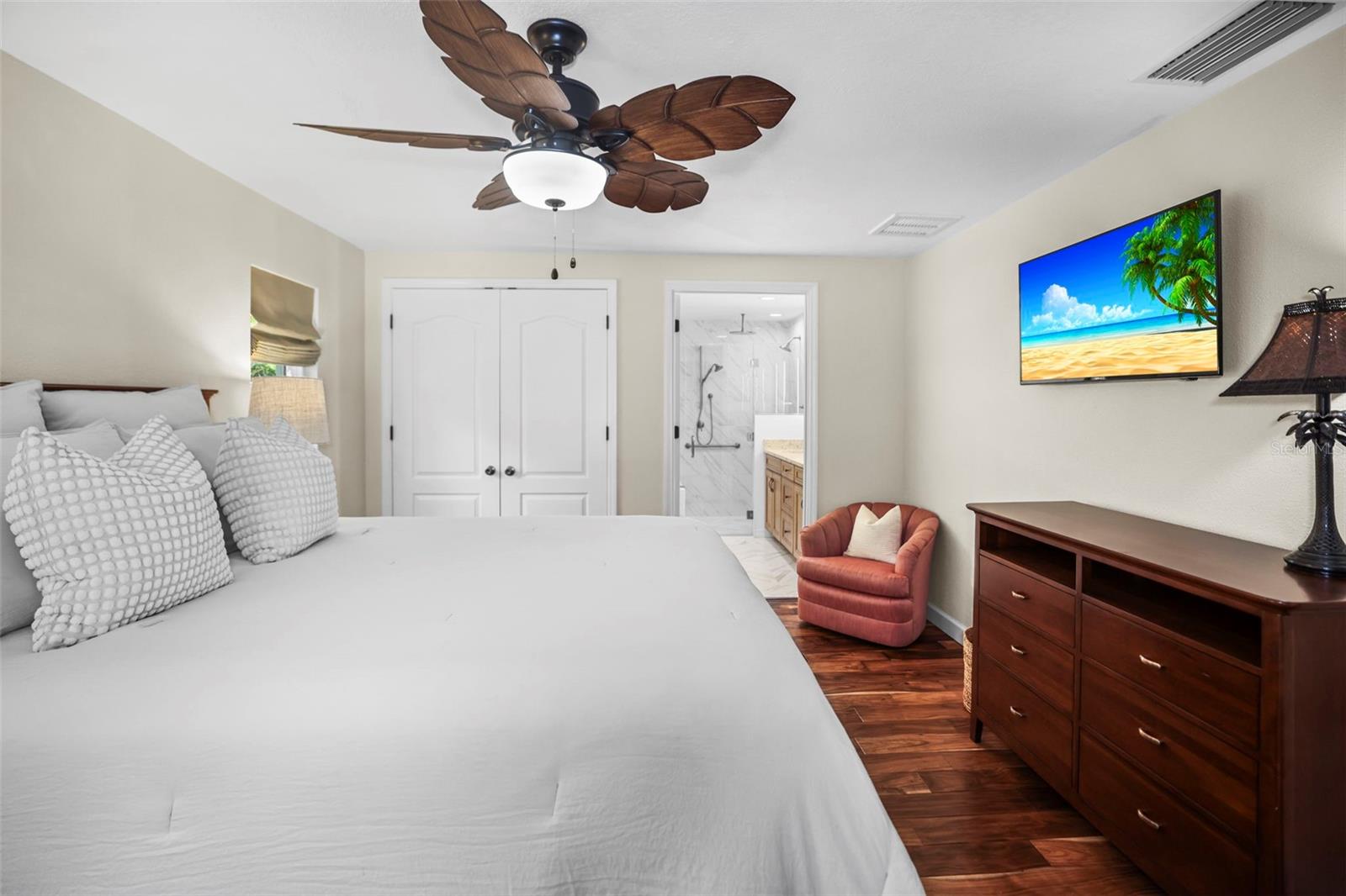 JUNGLE SHORES - Residential