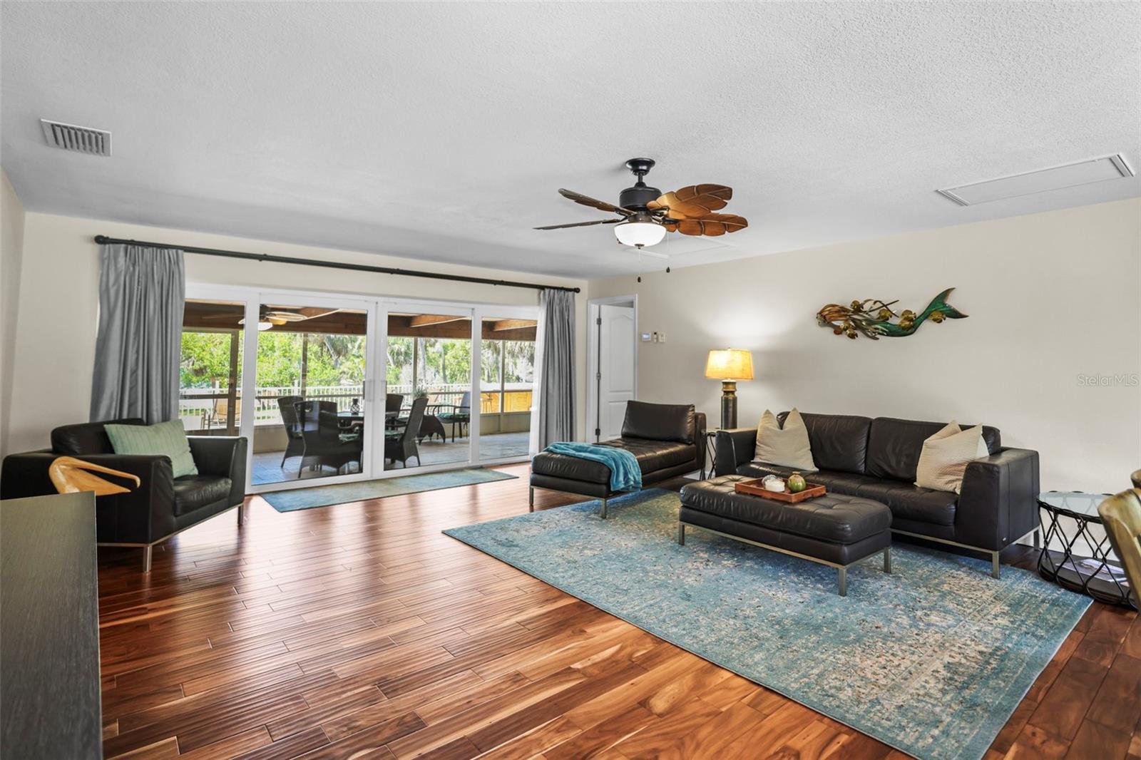 JUNGLE SHORES - Residential