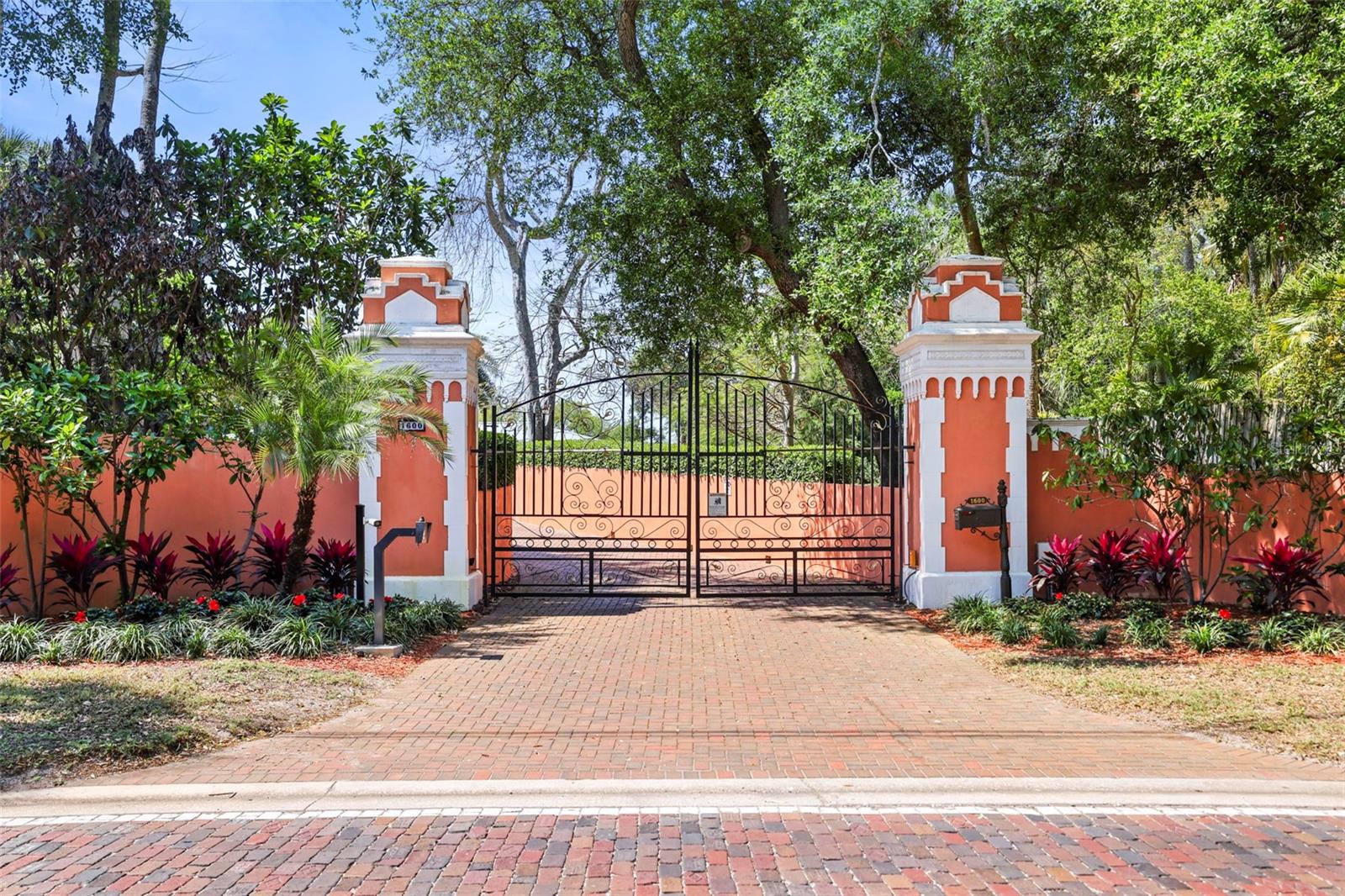 JUNGLE SHORES - Residential