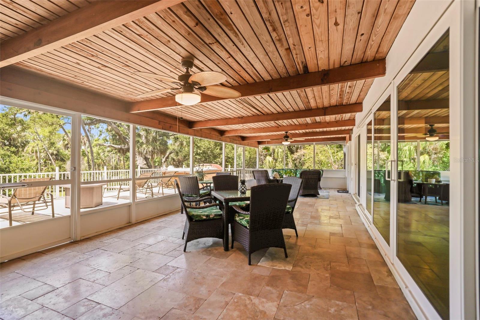 JUNGLE SHORES - Residential