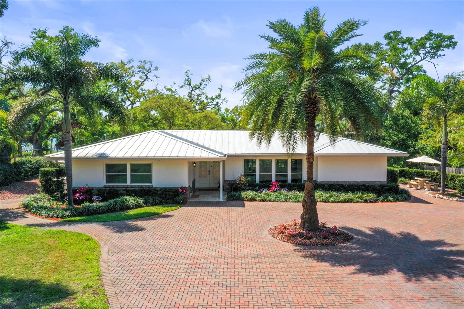 JUNGLE SHORES - Residential