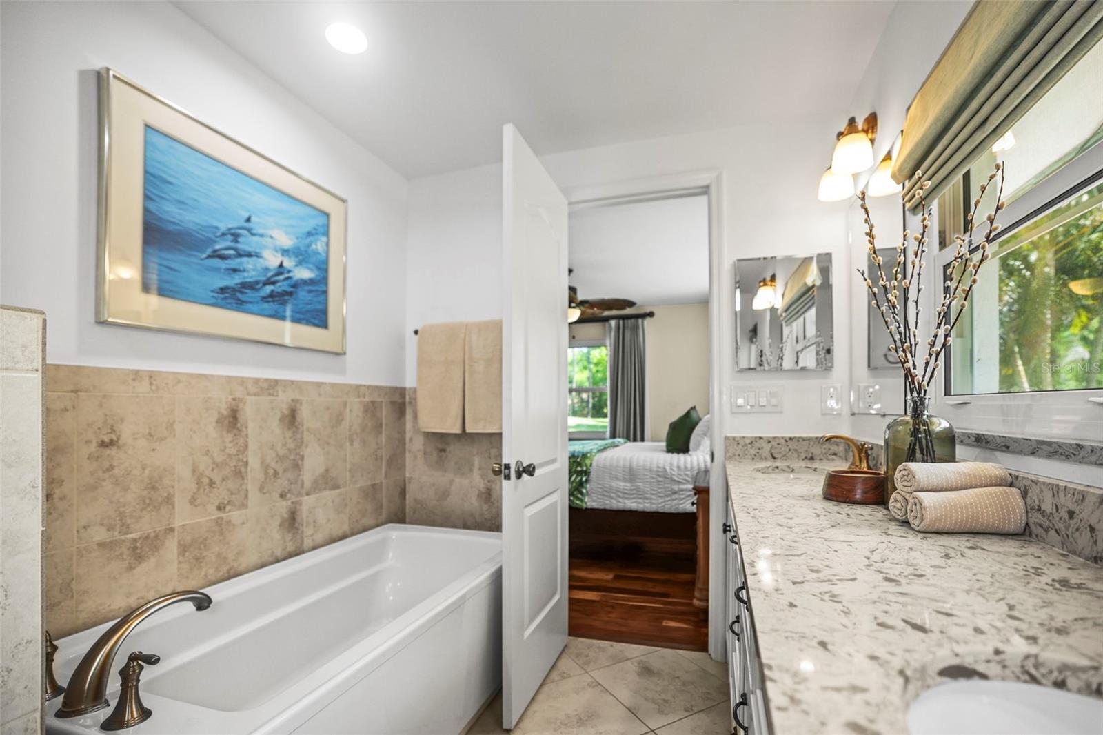 JUNGLE SHORES - Residential