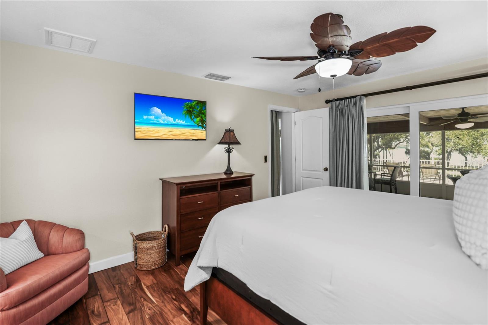 JUNGLE SHORES - Residential