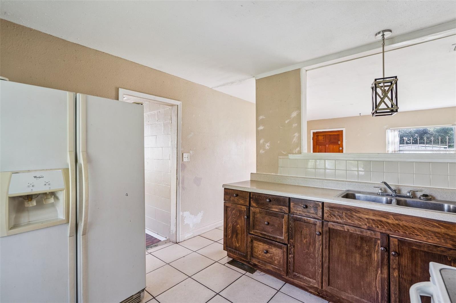 PINE HILLS SUB 11 - Residential Lease