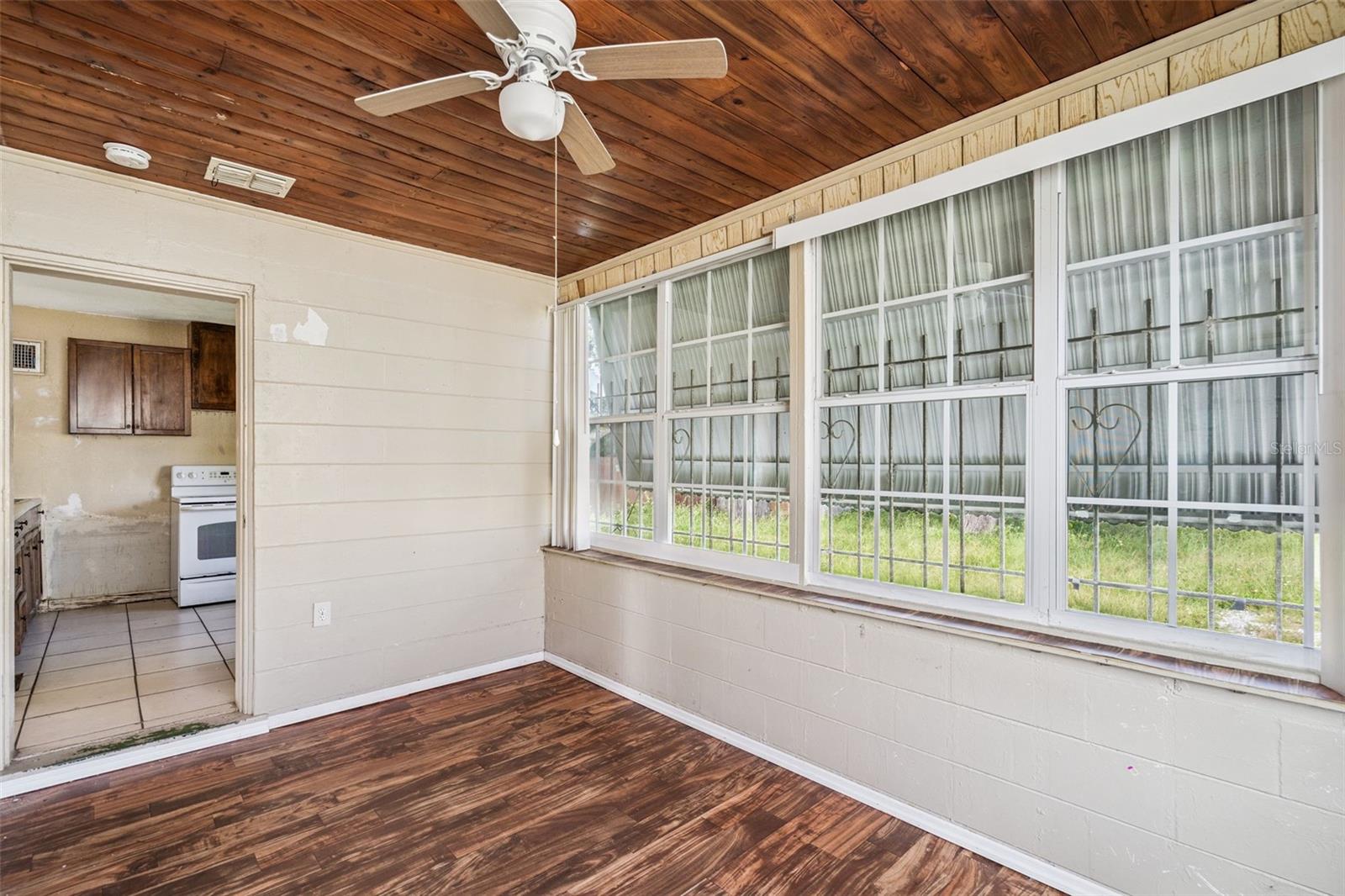 PINE HILLS SUB 11 - Residential Lease