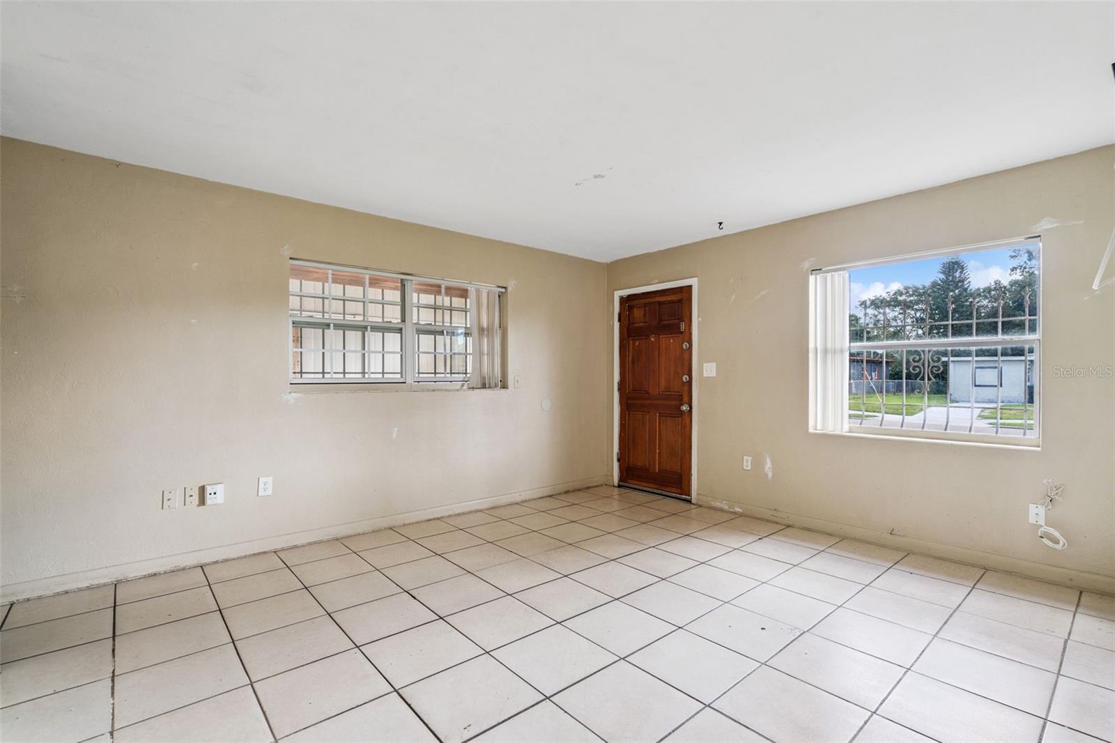 PINE HILLS SUB 11 - Residential Lease