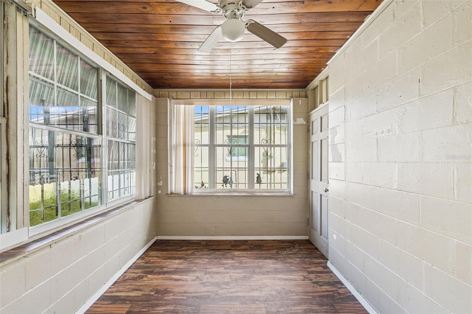 PINE HILLS SUB 11 - Residential Lease