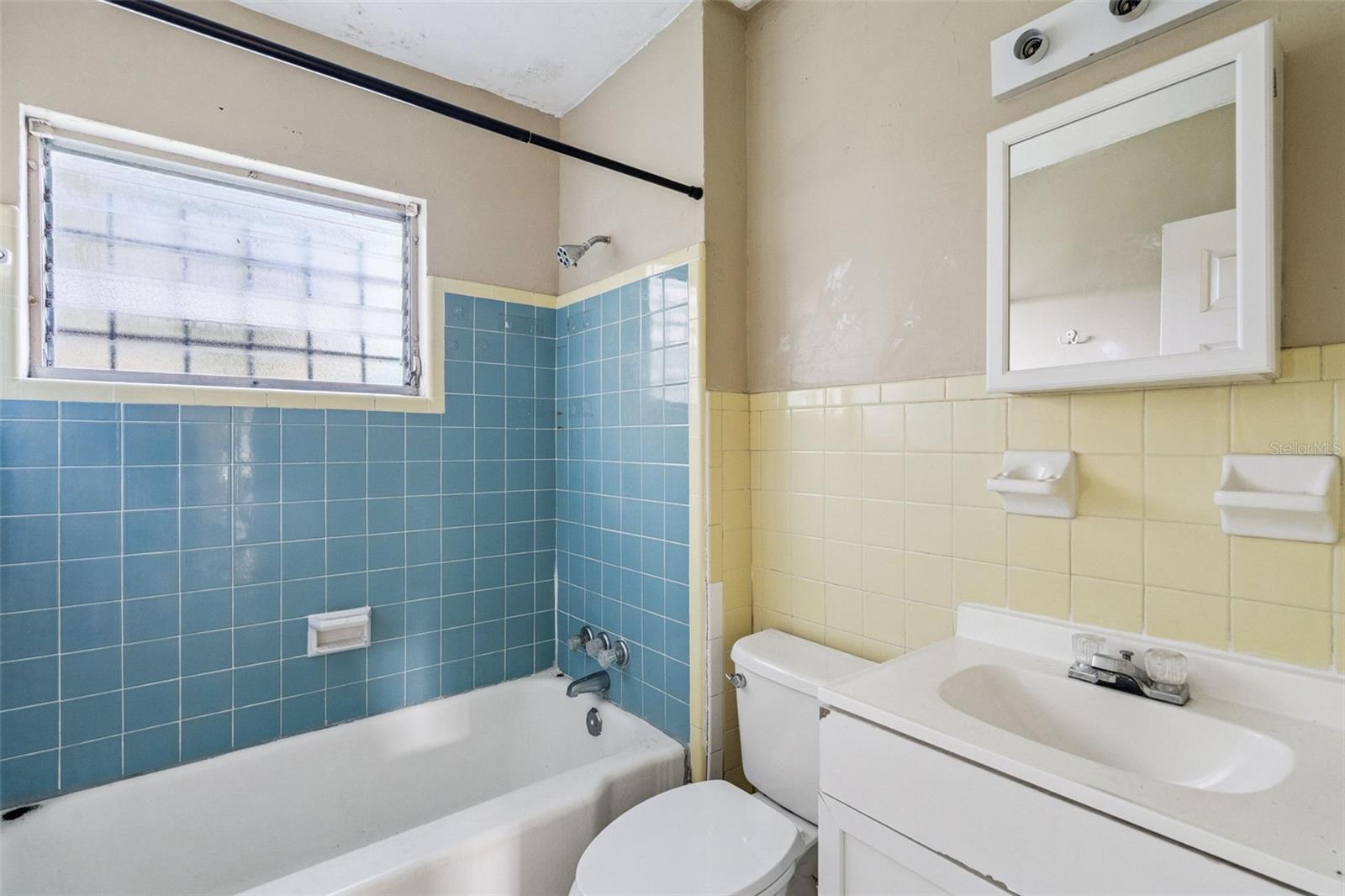 PINE HILLS SUB 11 - Residential Lease