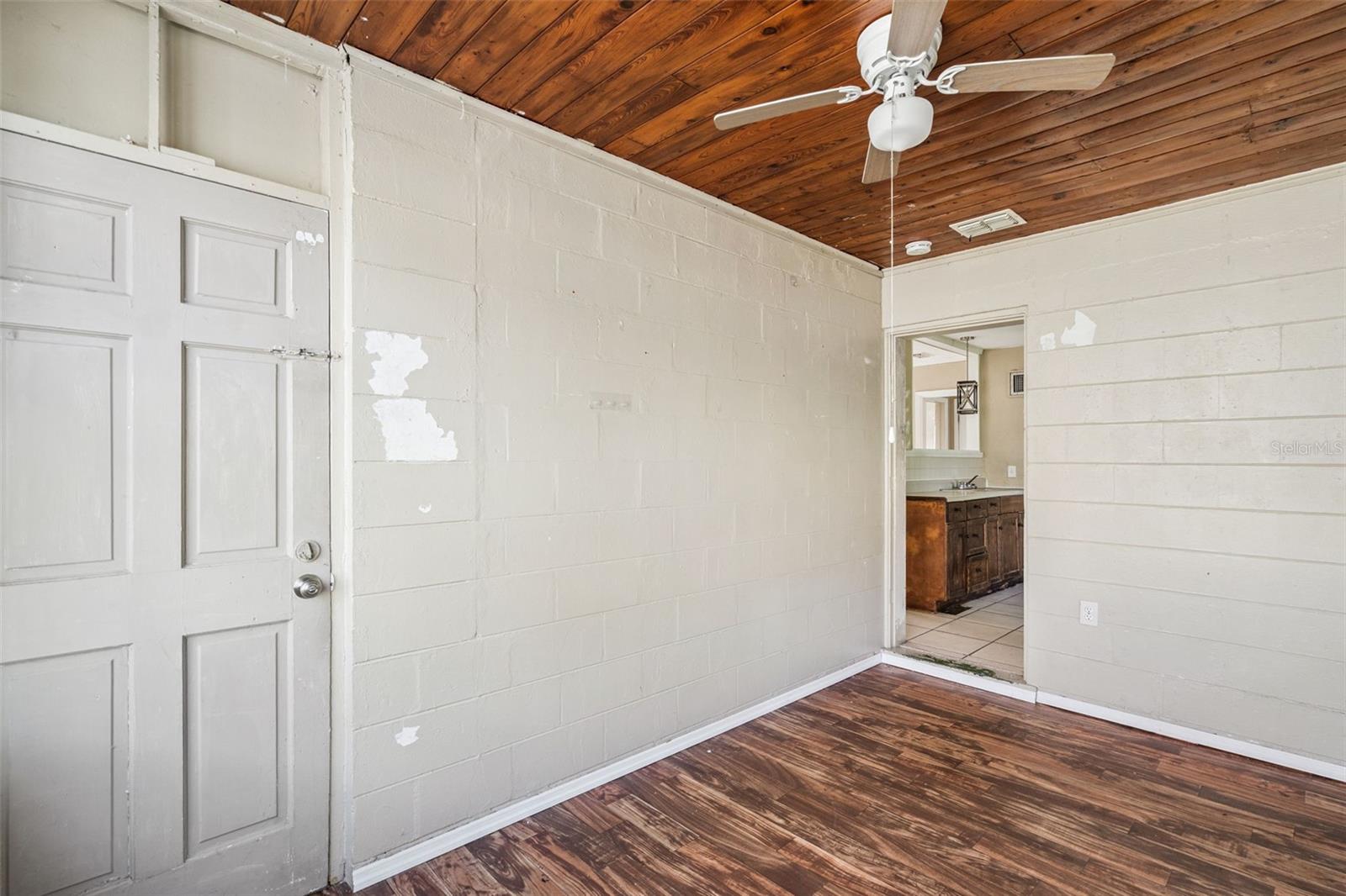 PINE HILLS SUB 11 - Residential Lease