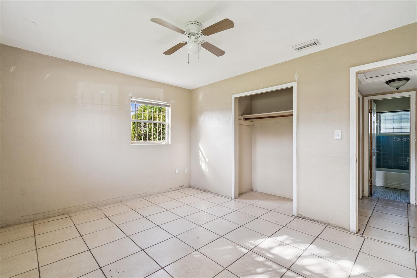 PINE HILLS SUB 11 - Residential Lease