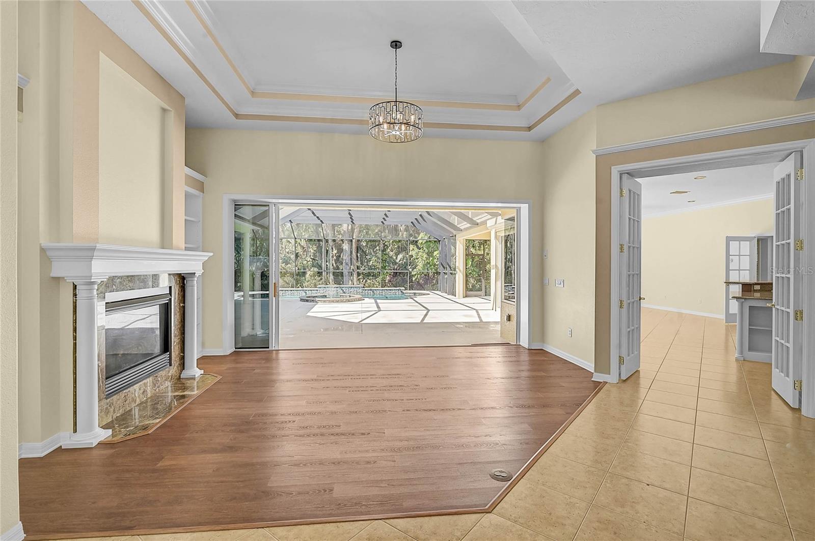 VENICE ACRES - Residential