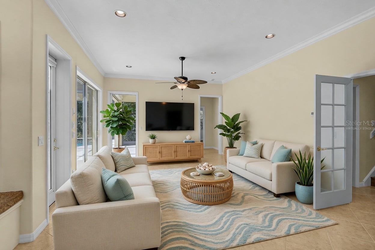 VENICE ACRES - Residential