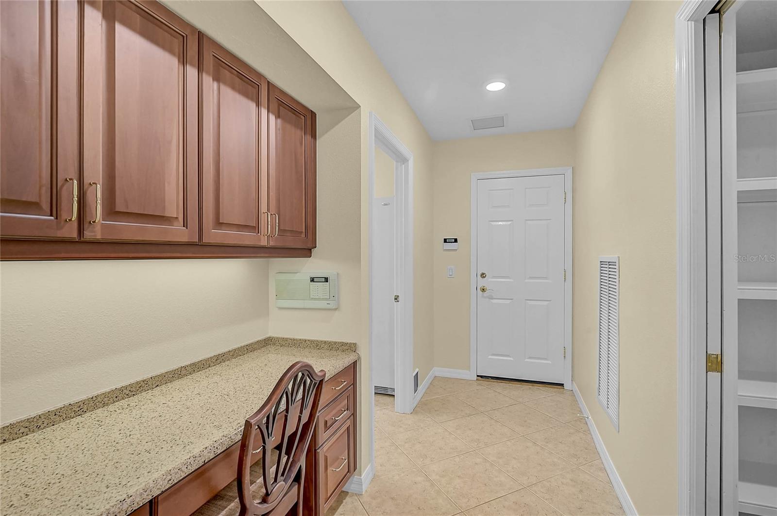 VENICE ACRES - Residential