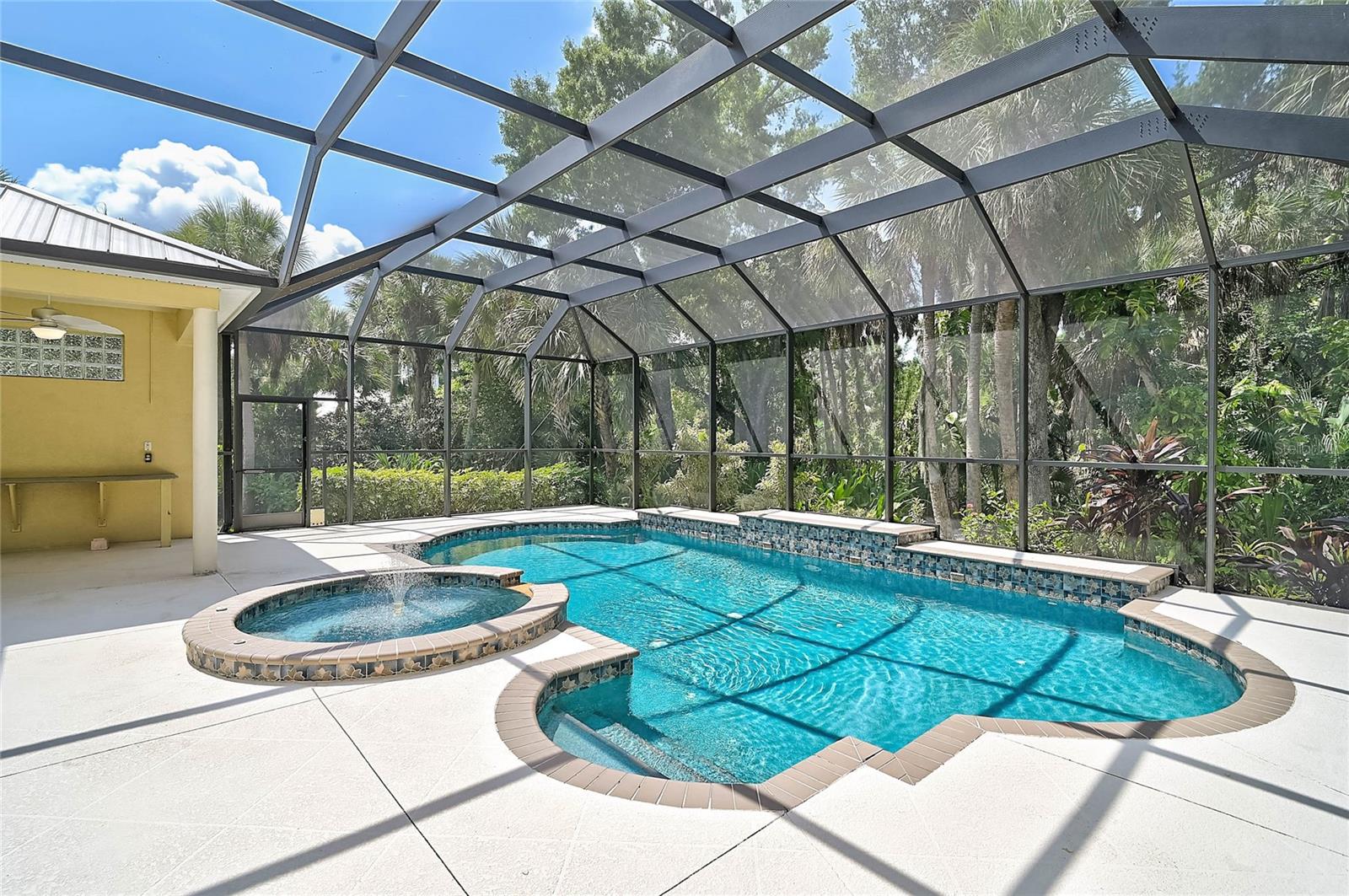 VENICE ACRES - Residential