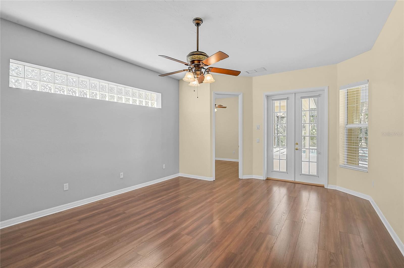 VENICE ACRES - Residential