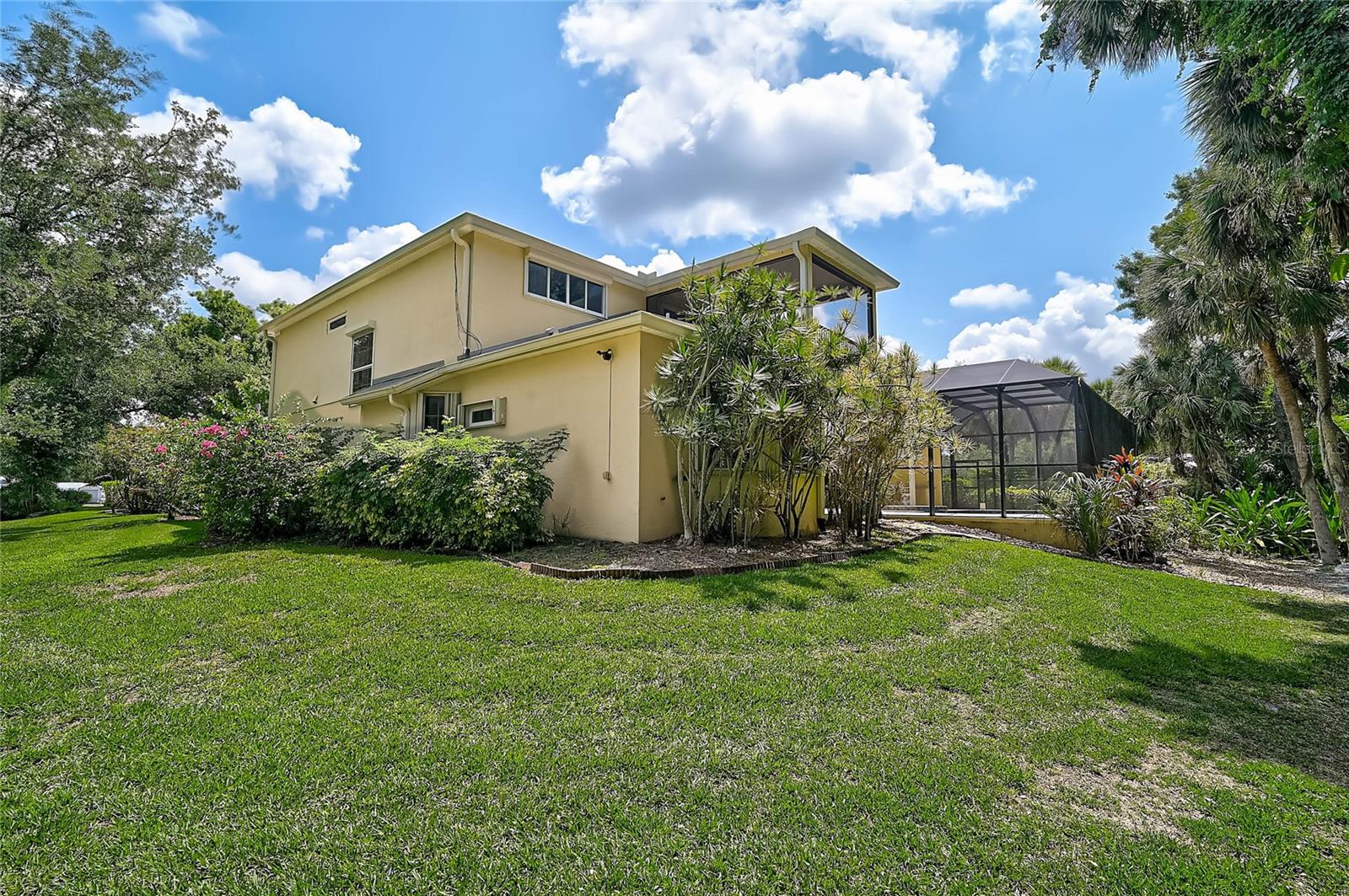 VENICE ACRES - Residential
