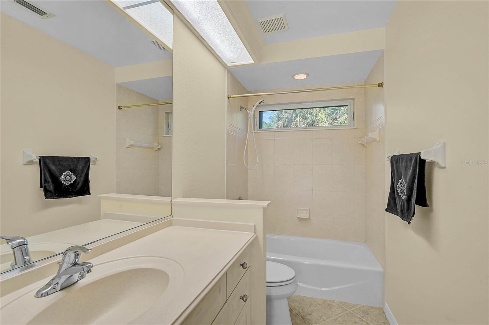 VENICE ACRES - Residential