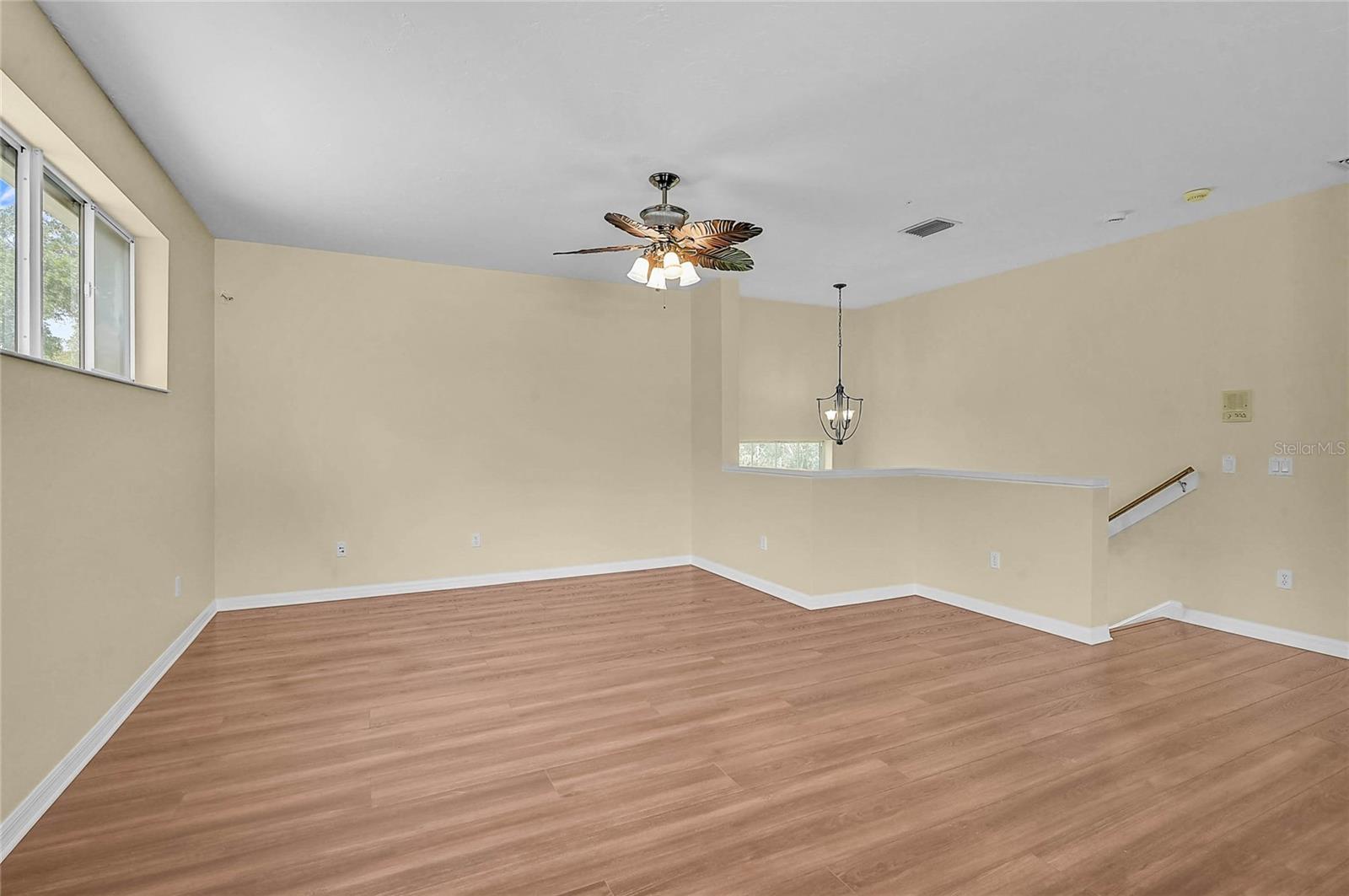 VENICE ACRES - Residential