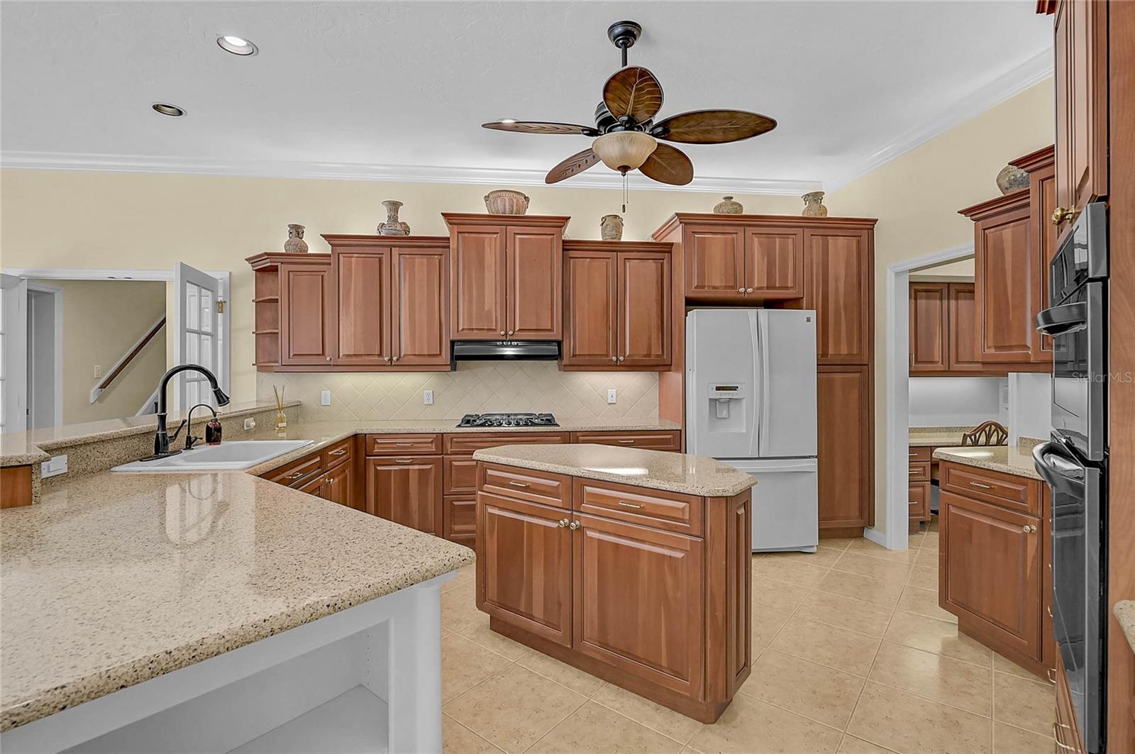 VENICE ACRES - Residential