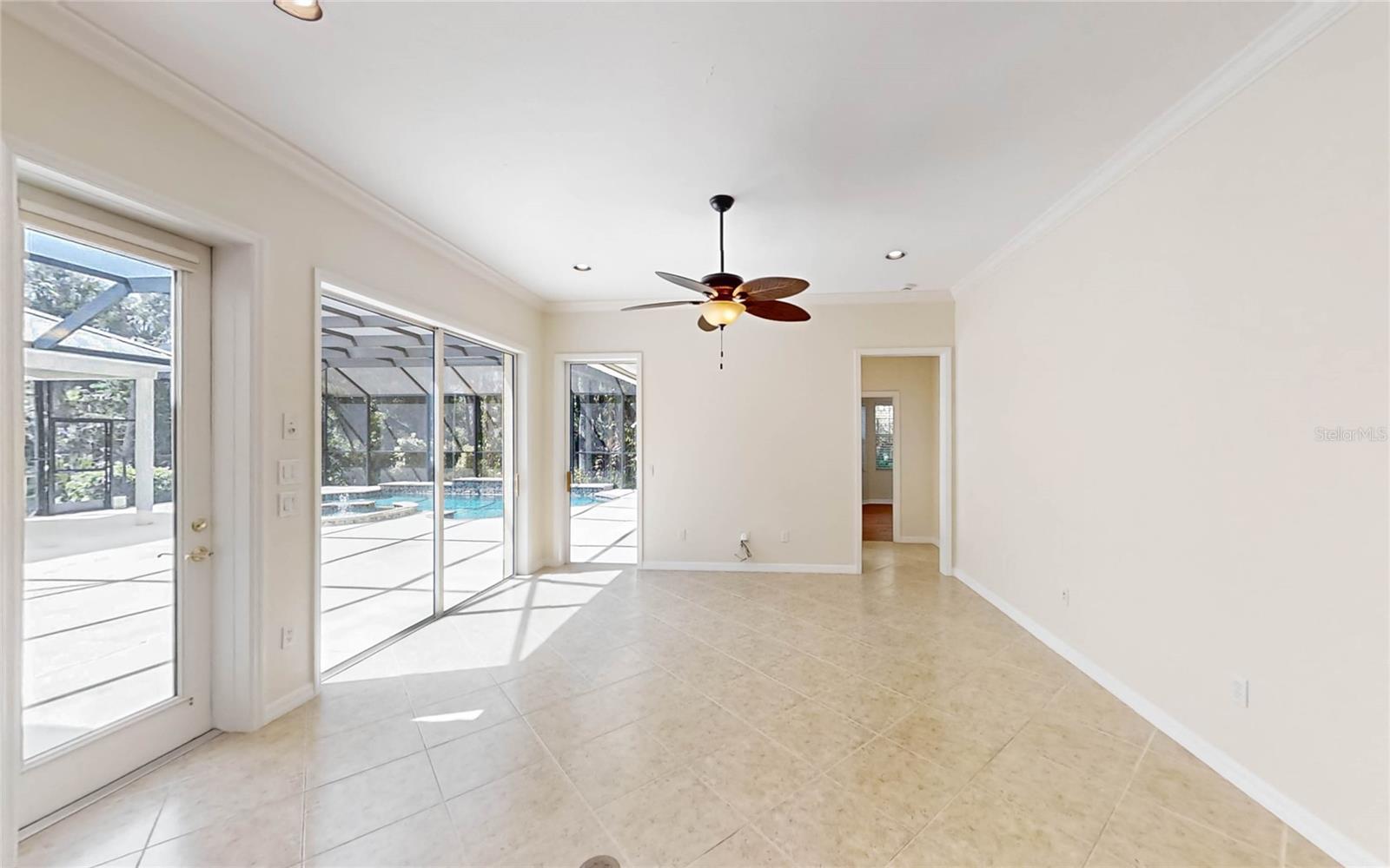 VENICE ACRES - Residential
