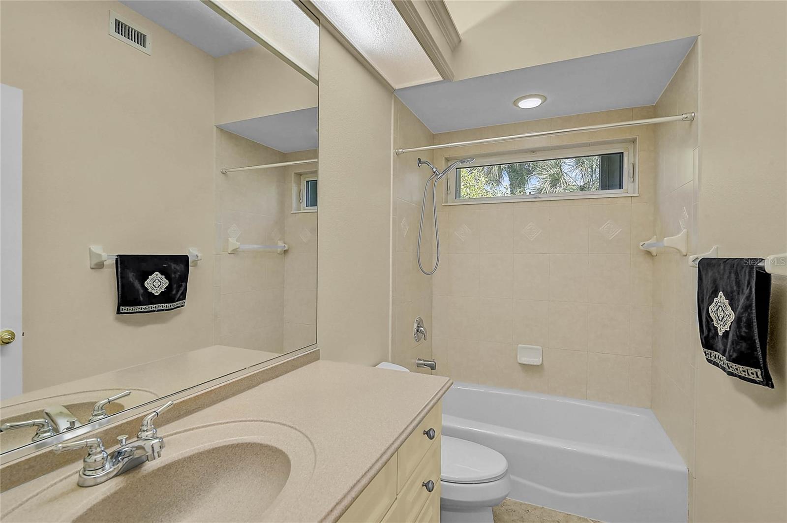 VENICE ACRES - Residential