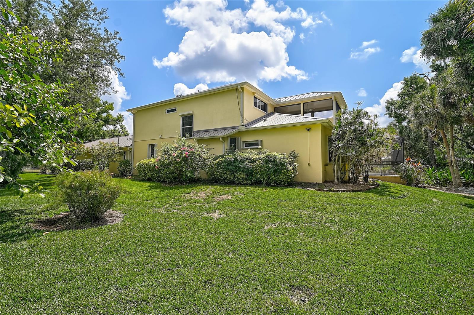 VENICE ACRES - Residential
