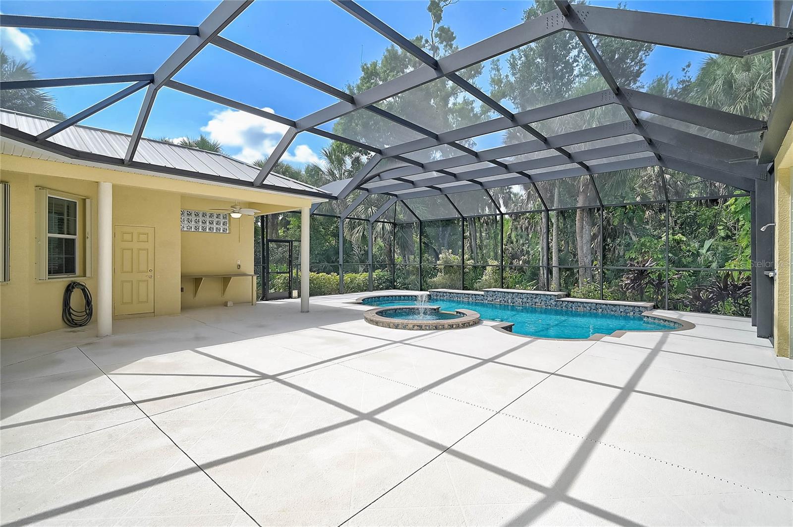 VENICE ACRES - Residential
