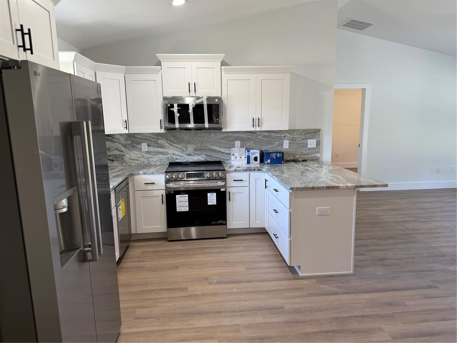 SILVER SPGS SHORES UN 42 - Residential