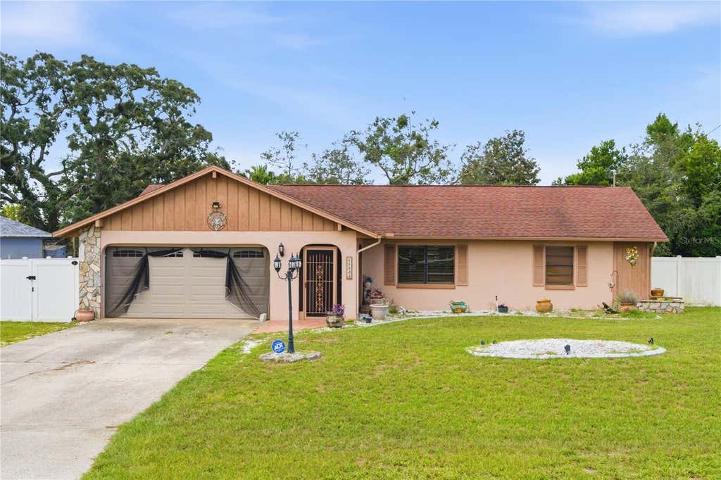Photo of 11423 Linden Drive, Spring Hill, FL 34608 (MLS # TB8537794)