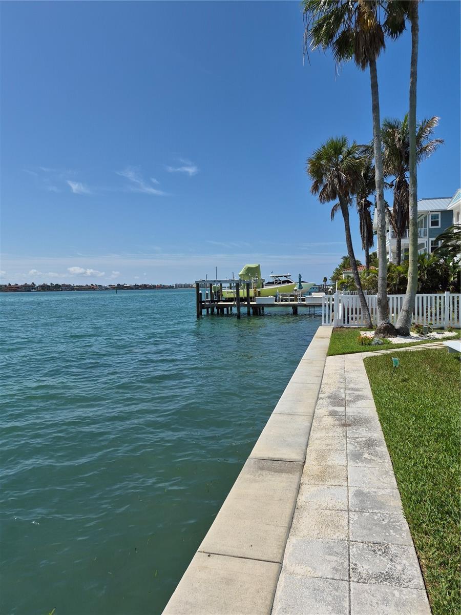 1505 PASS A GRILLE WAY