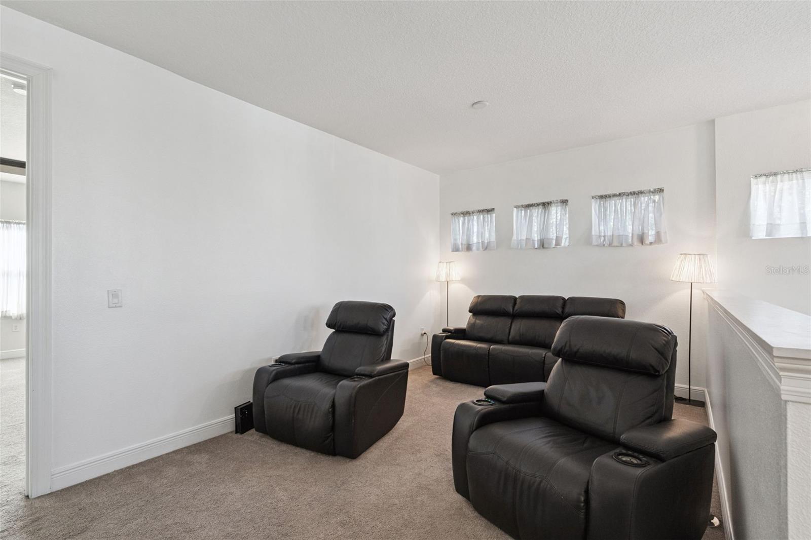 LAKESHORE PRESERVE - Residential