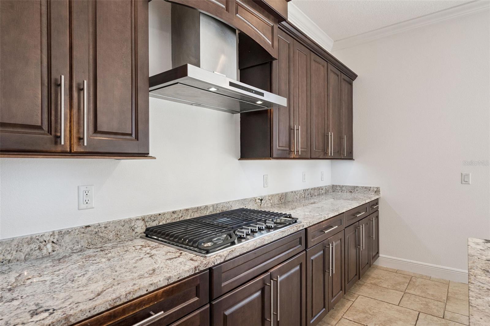 LAKESHORE PRESERVE - Residential