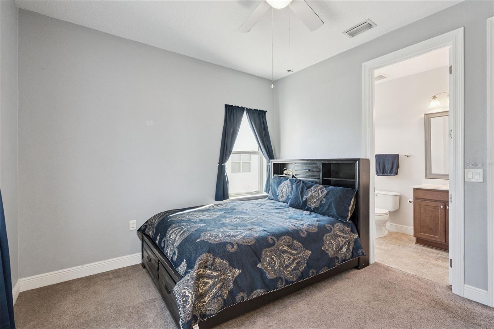 LAKESHORE PRESERVE - Residential