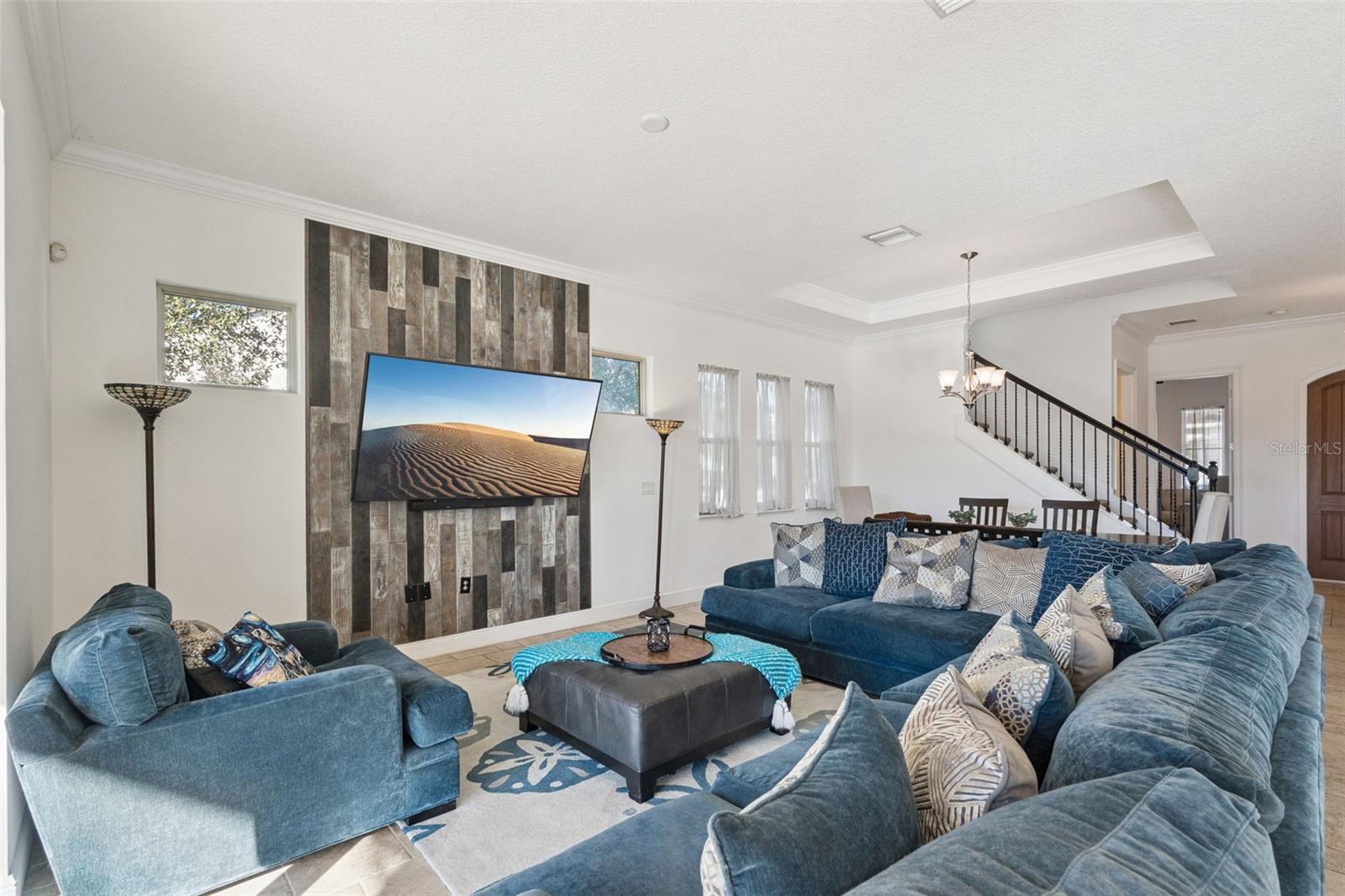 LAKESHORE PRESERVE - Residential