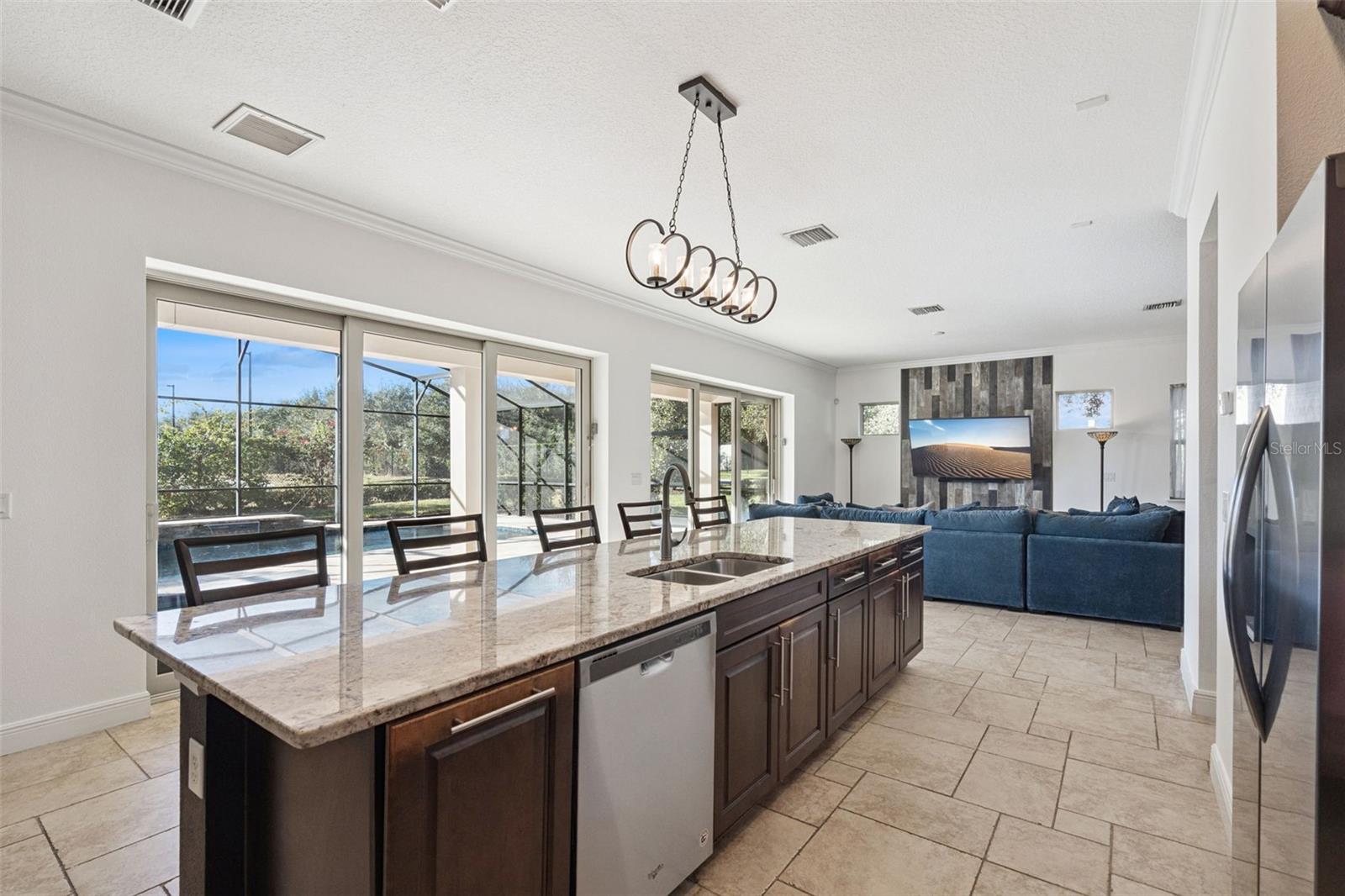 LAKESHORE PRESERVE - Residential