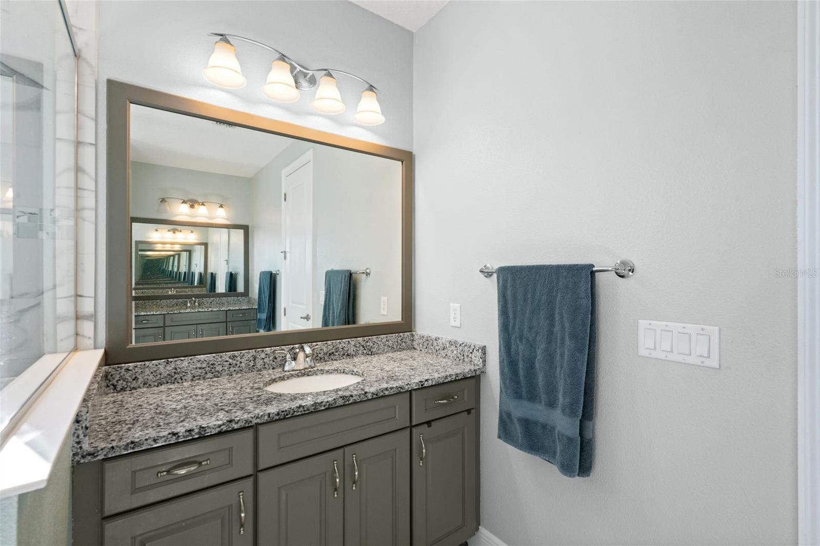 LAKESHORE PRESERVE - Residential