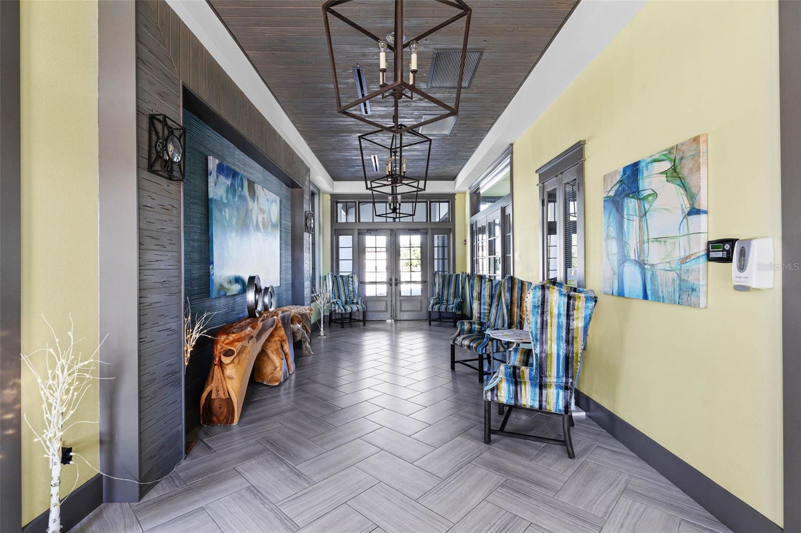 LAKESHORE PRESERVE - Residential