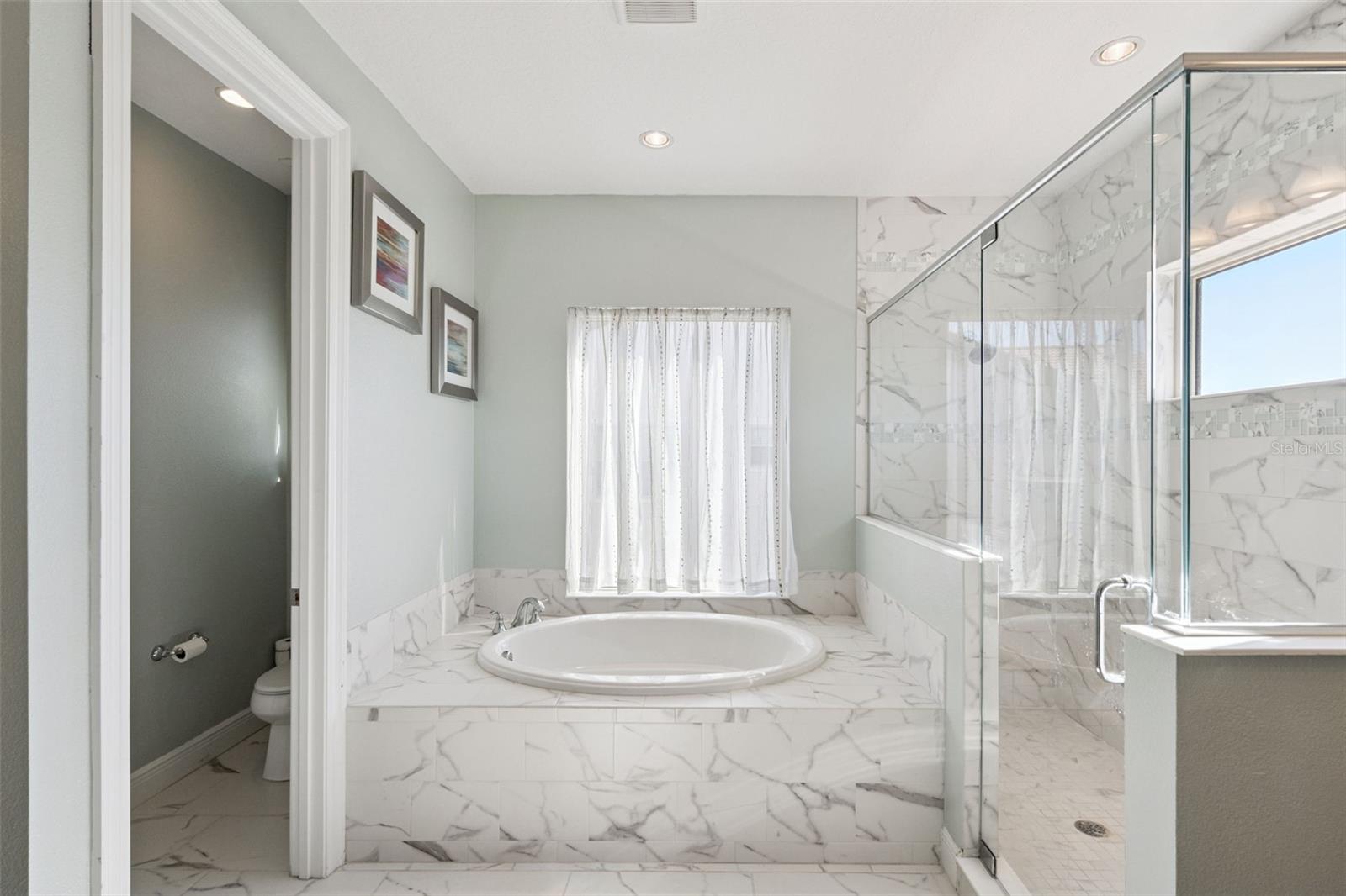 LAKESHORE PRESERVE - Residential