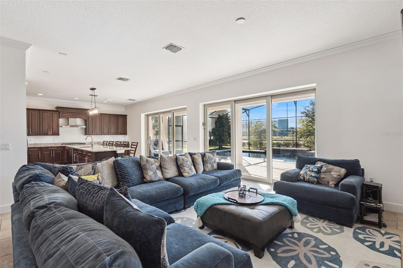 LAKESHORE PRESERVE - Residential